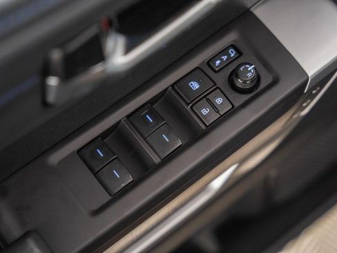 Used 2023 Toyota Tundra Platinum image 46