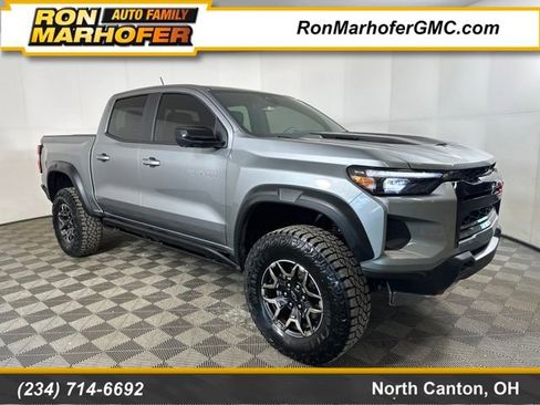 Used 2025 Chevrolet Colorado ZR2 w/ Technology Package image 1