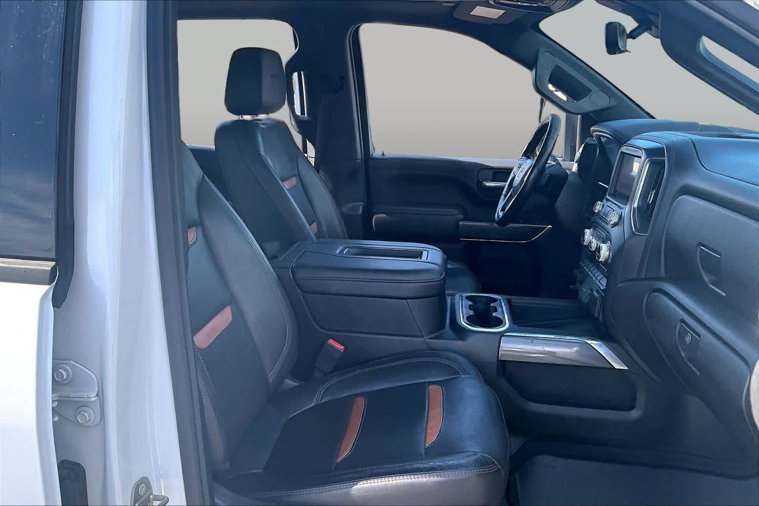 Used 2020 GMC Sierra 2500 AT4 w/ AT4 Premium Package AWD/4WD image 8