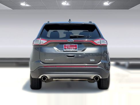 Used 2017 Ford Edge SEL FWD image 10