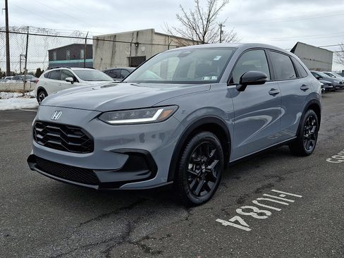 Certified 2023 Honda HR-V Sport image 3