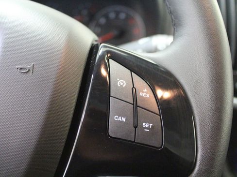 Used 2019 RAM ProMaster City Tradesman SLT image 9