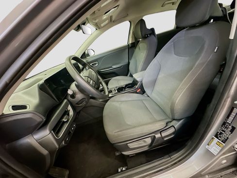 Used 2025 Kia K4 FWD image 13
