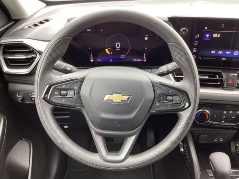 Used 2025 Chevrolet TrailBlazer LT image 15