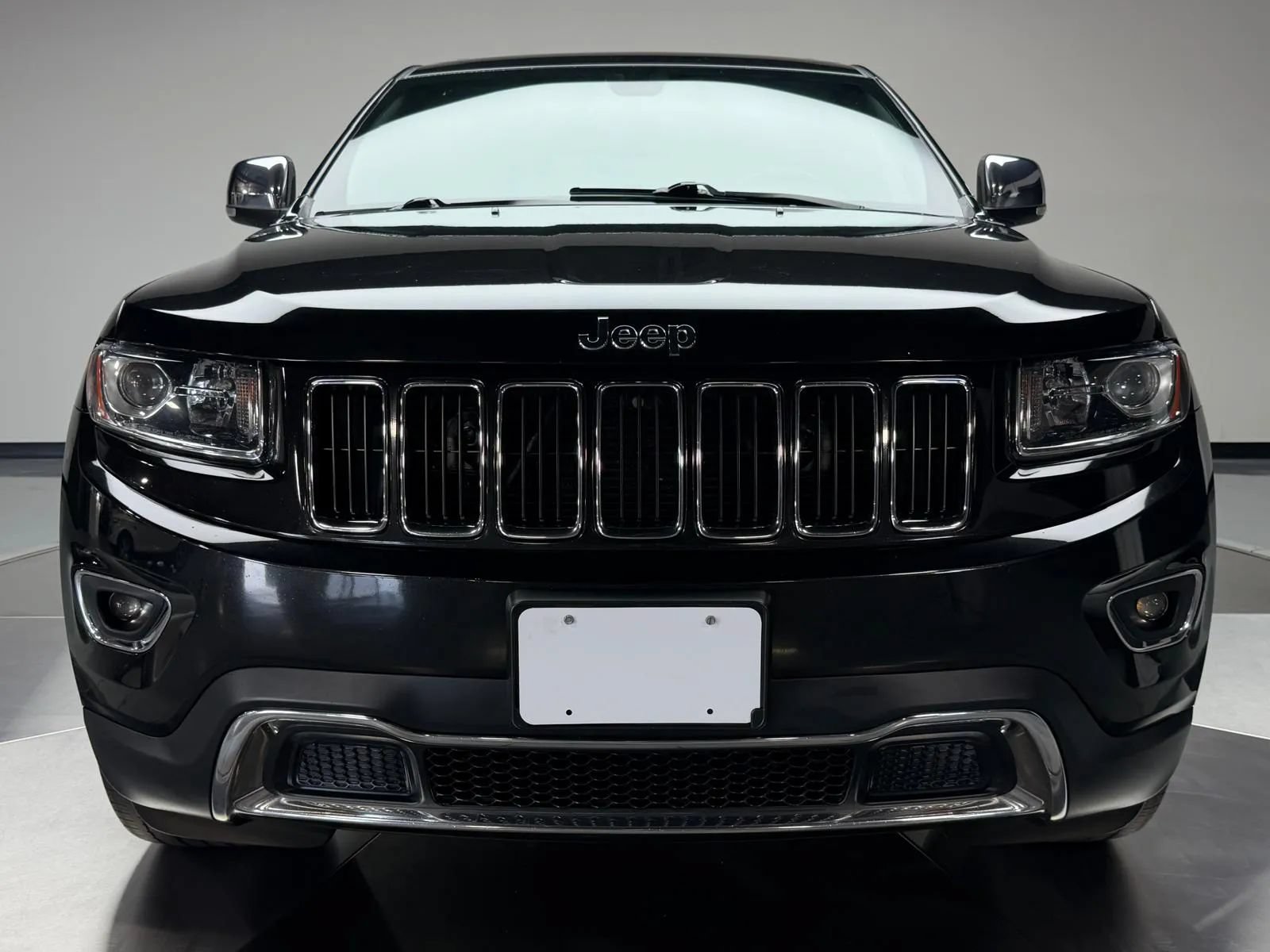 Used 2014 Jeep Grand Cherokee Limited RWD image 3