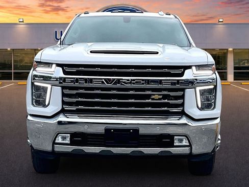 Used 2022 Chevrolet Silverado 3500 LTZ w/ LTZ Plus Package AWD/4WD image 3