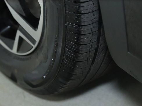 Used 2025 Kia Sportage LX image 38