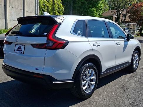 Used 2023 Honda CR-V LX image 6