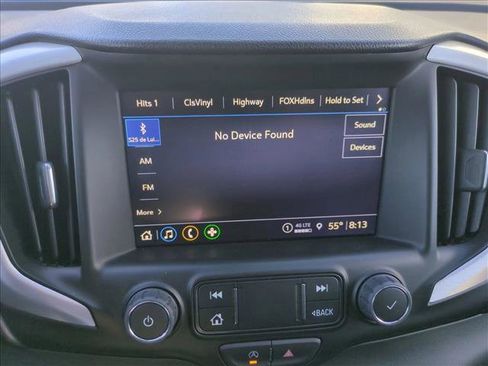 Used 2024 GMC Terrain SLT image 13