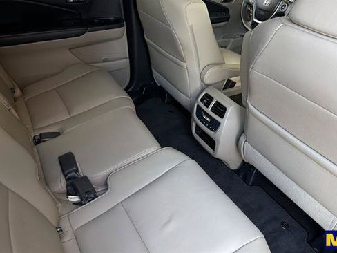Used 2017 Honda Pilot EX-L image 19