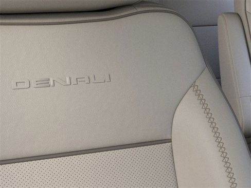 New 2026 GMC Yukon XL Denali image 21