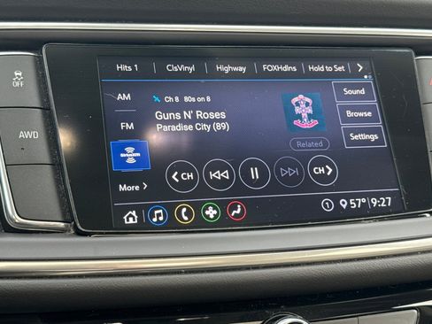 Used 2020 Buick Enclave Essence image 16