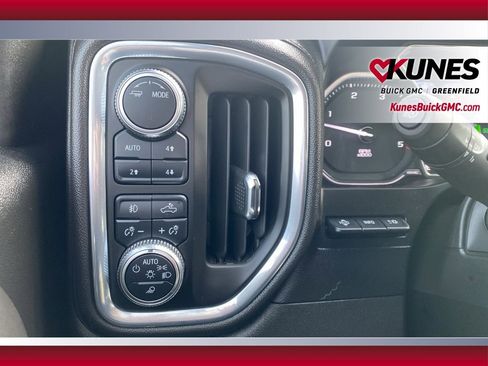 Used 2022 GMC Sierra 3500 Denali w/ Technology Package image 33