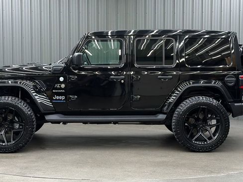 Used 2024 Jeep Wrangler Unlimited Sahara w/ Safety Group image 2