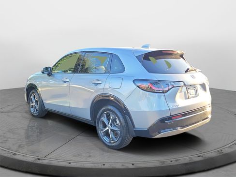 Certified 2023 Honda HR-V EX-L image 4