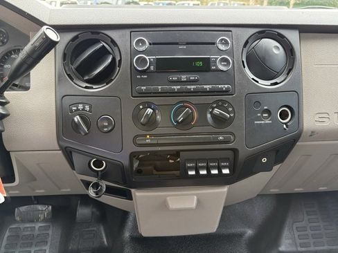 Used 2009 Ford F350 4x4 SuperCab Super Duty image 15