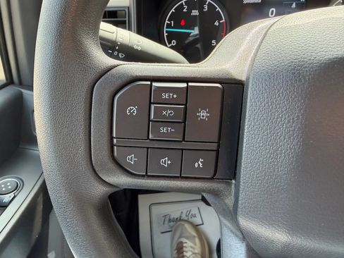 Used 2024 Ford F550 4x4 Regular Cab Super Duty image 21