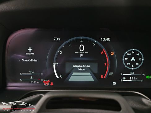 Used 2024 Lexus GX 550 w/ Accessory Package (2T) AWD/4WD image 30