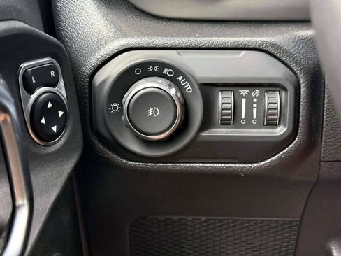 Used 2022 Jeep Wrangler Unlimited Sport AWD/4WD image 20