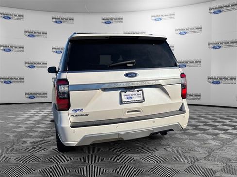 Used 2019 Ford Expedition Platinum image 4