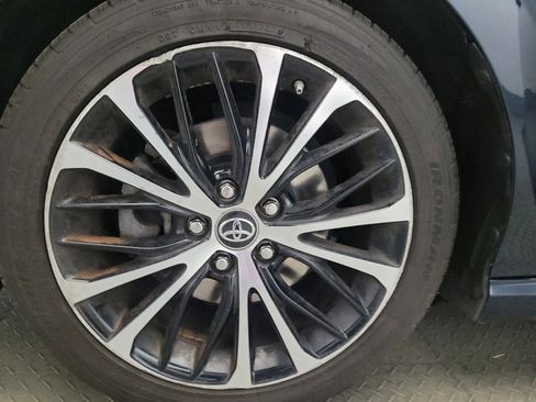 Used 2019 Toyota Camry SE image 31