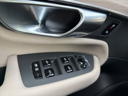 New 2026 Volvo XC90 B6 Plus image 22