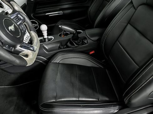 Used 2019 Ford Mustang GT Premium w/ Equipment Group 401A RWD image 18
