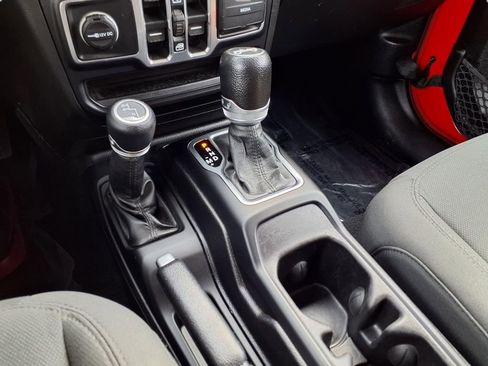 Used 2019 Jeep Wrangler Unlimited Sport S image 10
