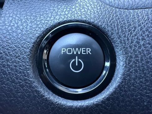 Used 2025 Toyota Camry SE FWD image 35