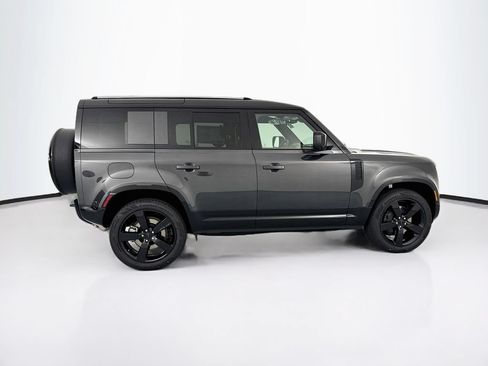 New 2026 Land Rover Defender 110 X-Dynamic SE AWD/4WD image 4