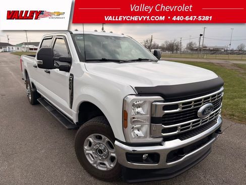 Used 2025 Ford F350 XLT AWD/4WD image 1