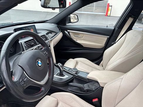 Used 2018 BMW 330i xDrive Sedan w/ Convenience Package AWD/4WD image 24