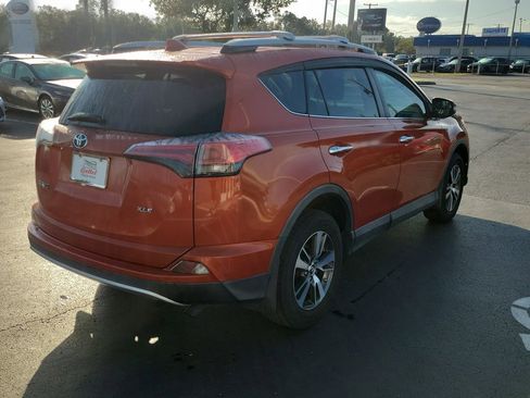 Used 2016 Toyota RAV4 XLE image 3