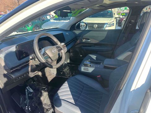 Used 2024 Nissan Ariya AWD image 14