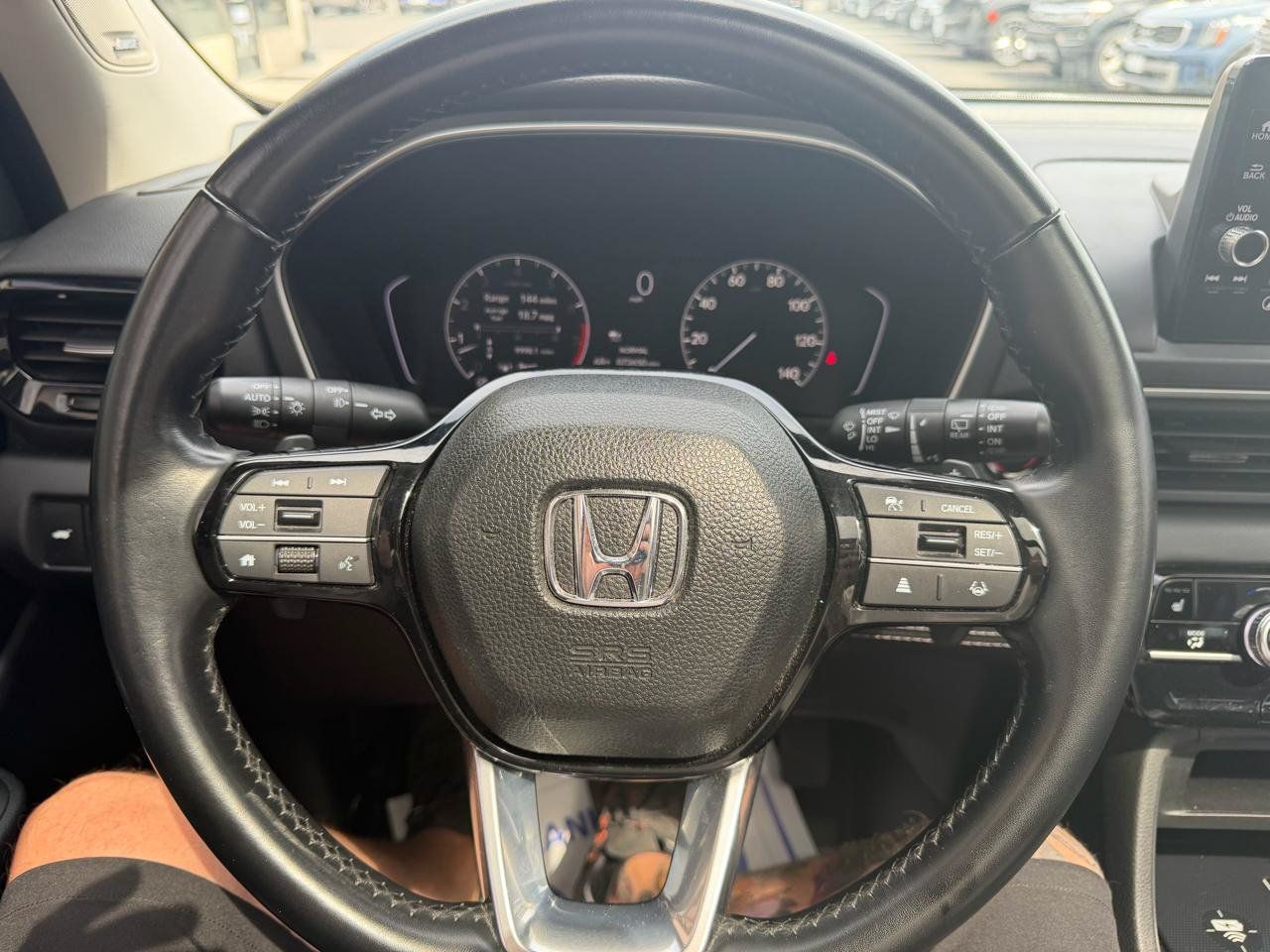 Used 2023 Honda Pilot Touring image 15