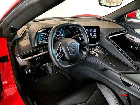 Used 2023 Chevrolet Corvette Stingray Preferred Cpe w/ Z51 Performance Package image 7