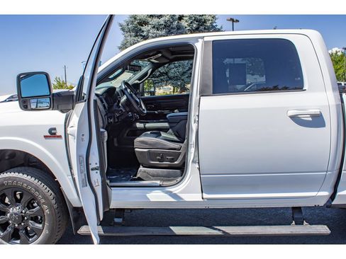 Used 2023 RAM 2500 Limited AWD/4WD image 27