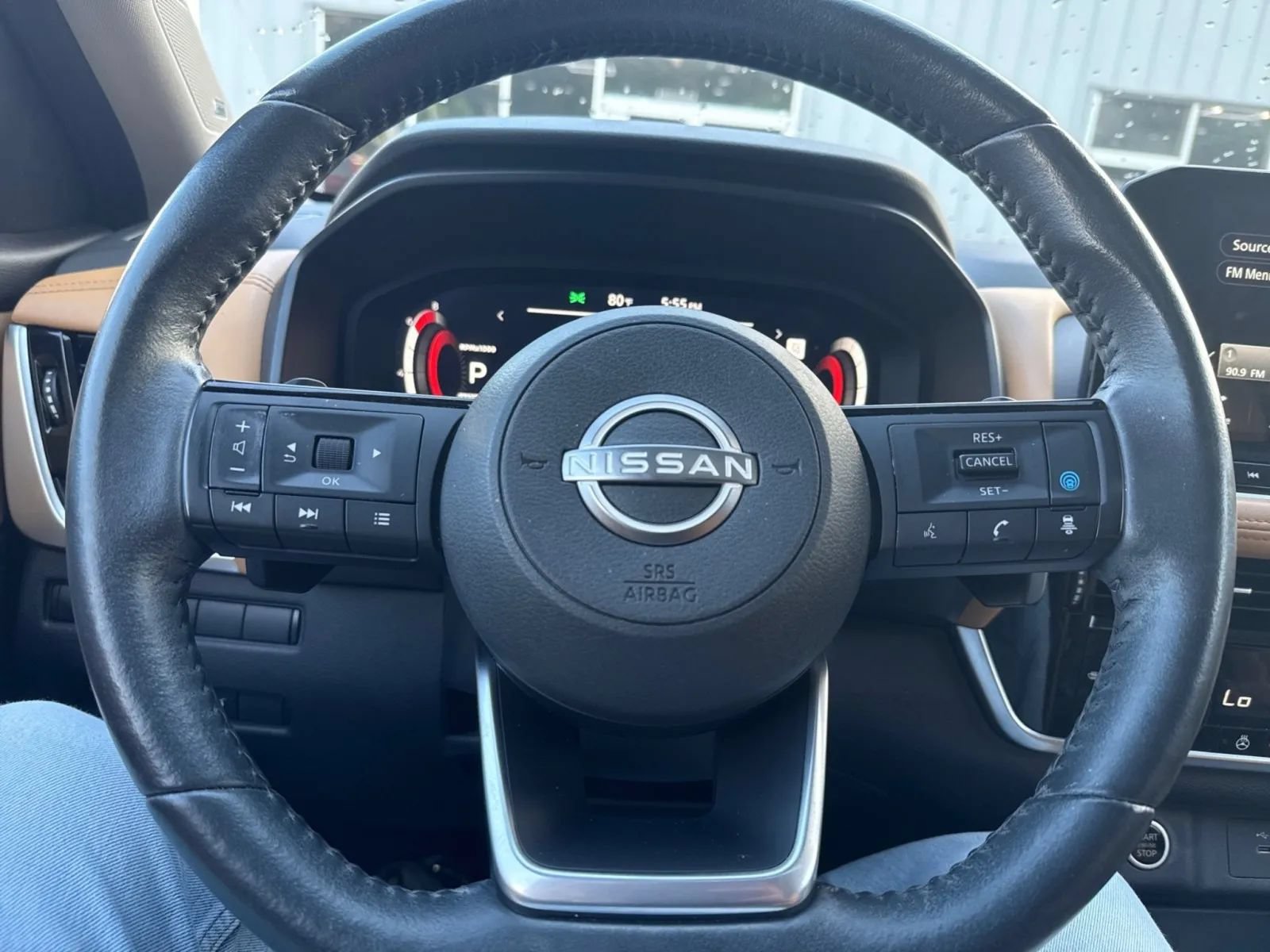 Used 2023 Nissan Rogue Platinum FWD image 18