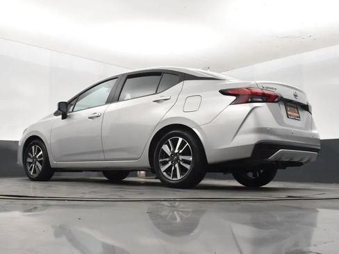 Used 2025 Nissan Versa SV FWD image 12