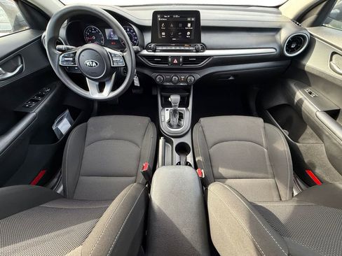 Used 2021 Kia Forte LXS image 29