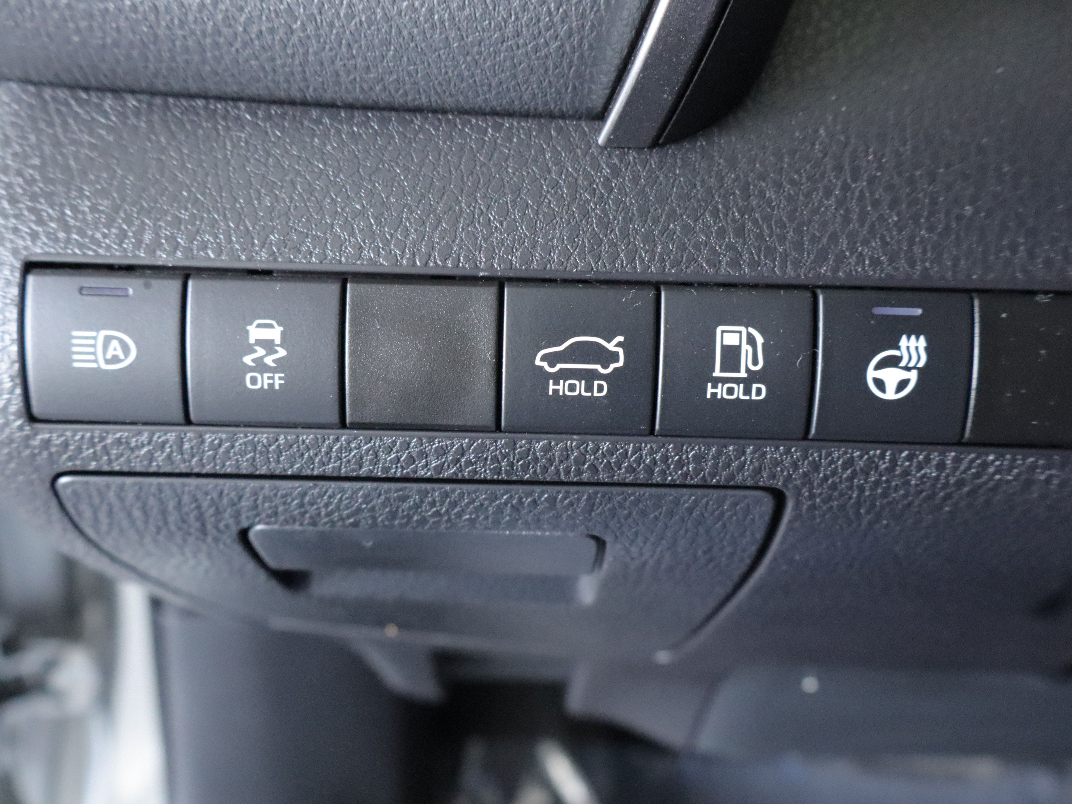 Used 2021 Toyota Camry XSE w/ Cold Weather Package FWD image 18