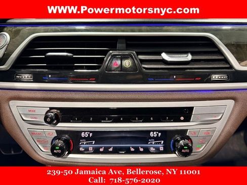 Used 2021 BMW 750i xDrive w/ Executive Package image 33