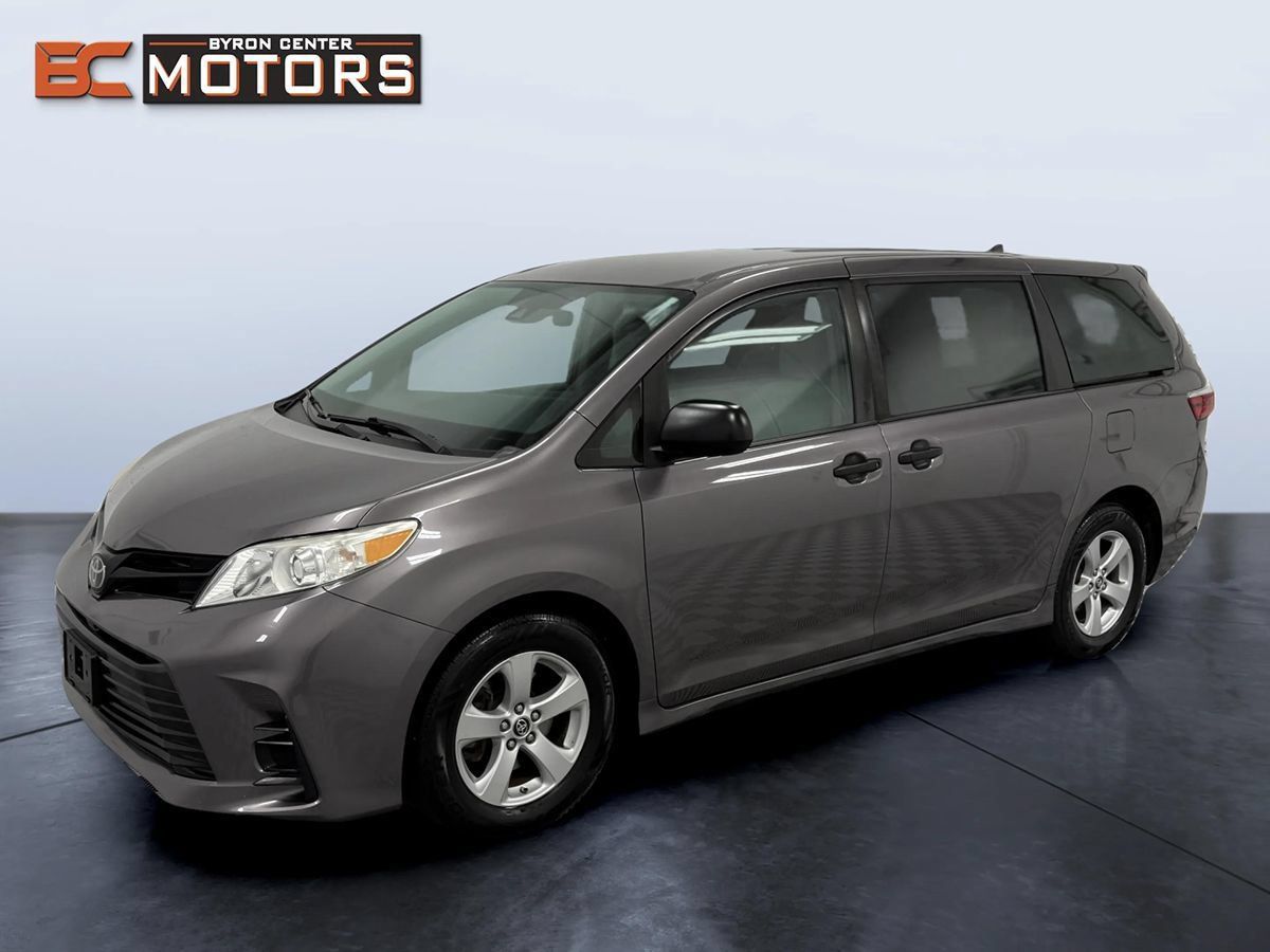 Used 2019 Toyota Sienna L FWD image 1