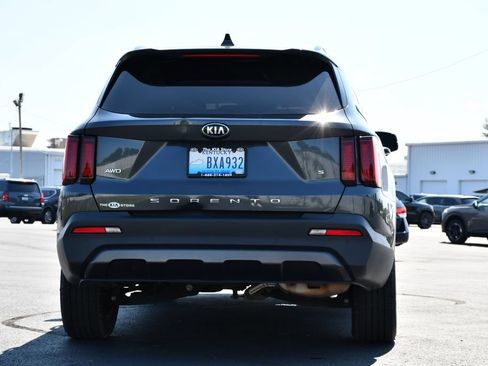 Used 2021 Kia Sorento S AWD/4WD image 6
