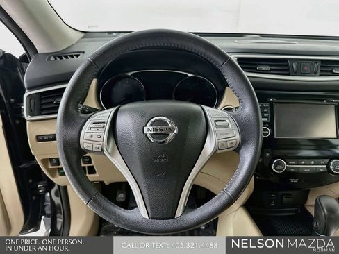 Used 2016 Nissan Rogue SL w/ SL Premium Package FWD image 13