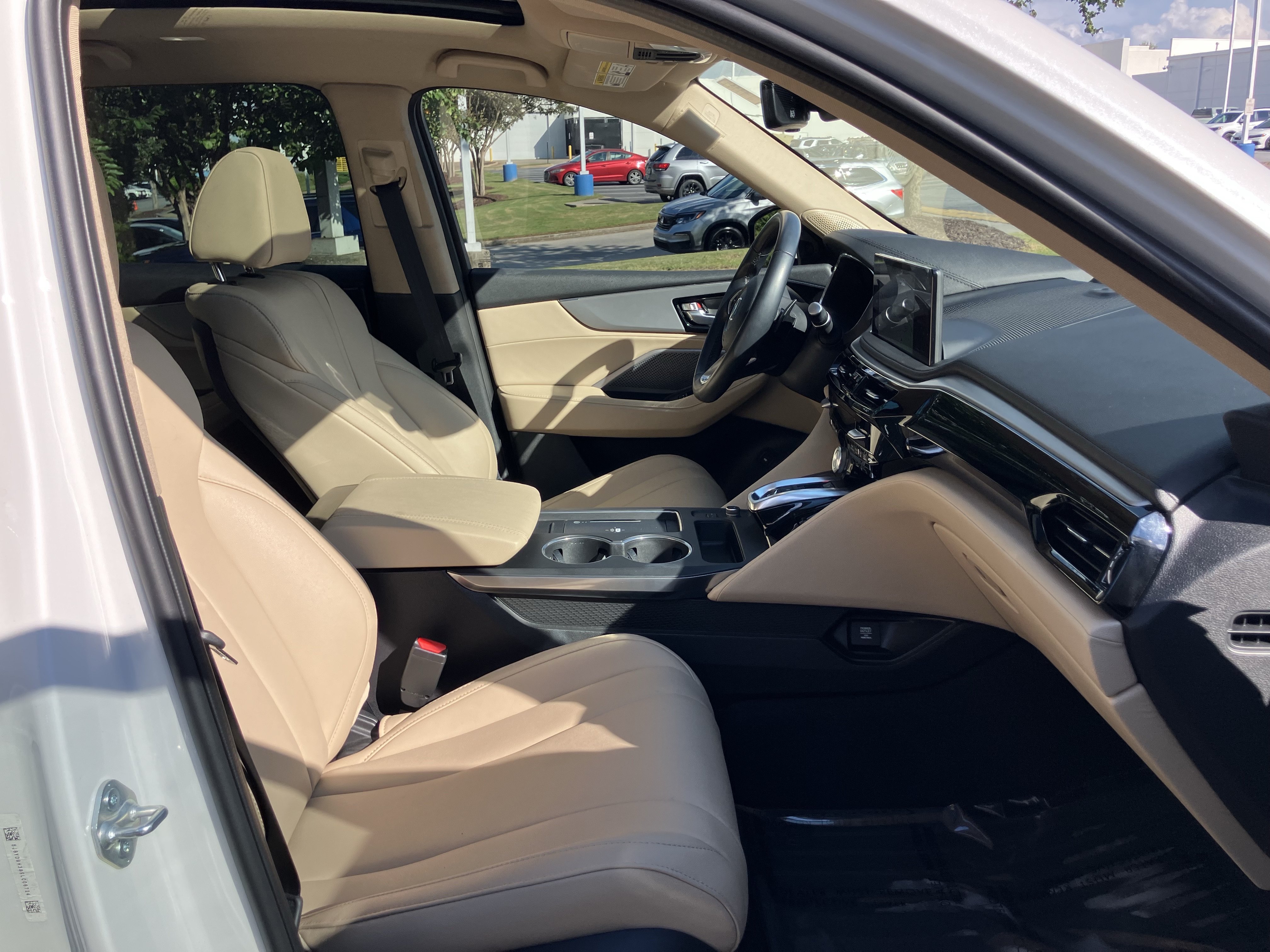 Used 2025 Acura MDX FWD image 38