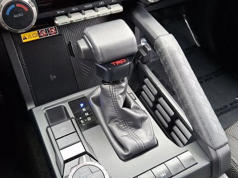 Certified 2025 Toyota 4Runner TRD Off-Road image 14