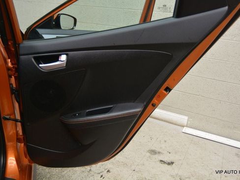 Used 2016 Hyundai Veloster Turbo w/ Option Group 04 image 9