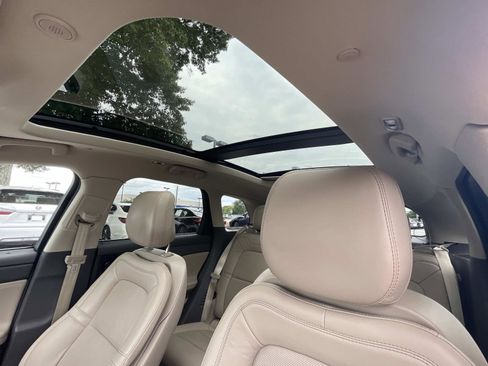 Used 2020 Lincoln Corsair Reserve w/ Equipment Group 201A FWD image 16
