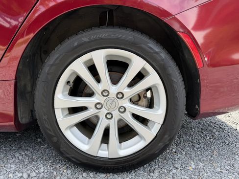 Used 2015 Chrysler 200 Limited FWD image 38